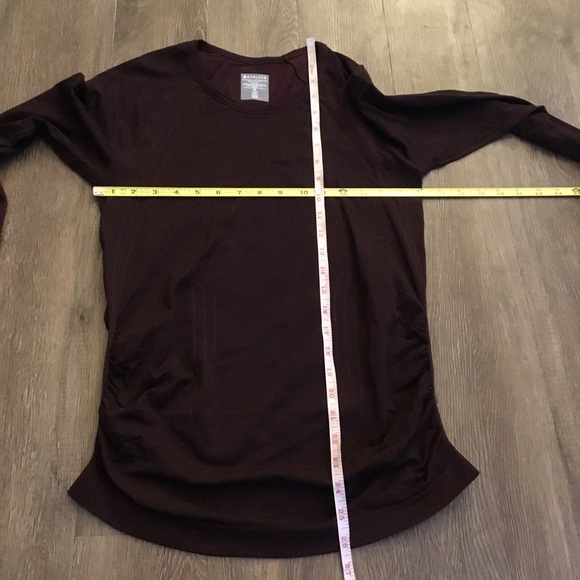 Athleta Speedlight Heather Long Sleeve Top - Picture 9 of 11